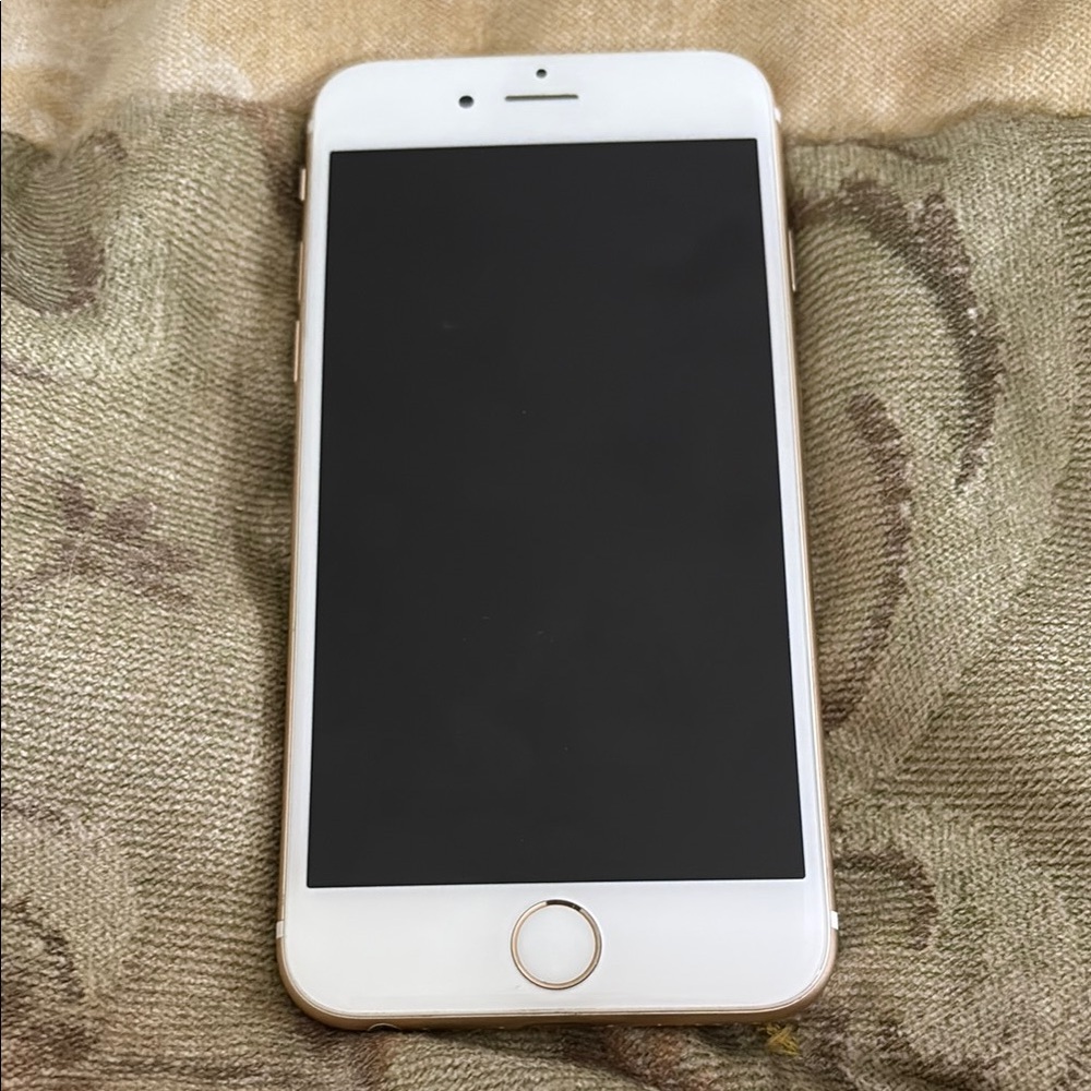 Apple iPhone - 6S - Selling for Parts